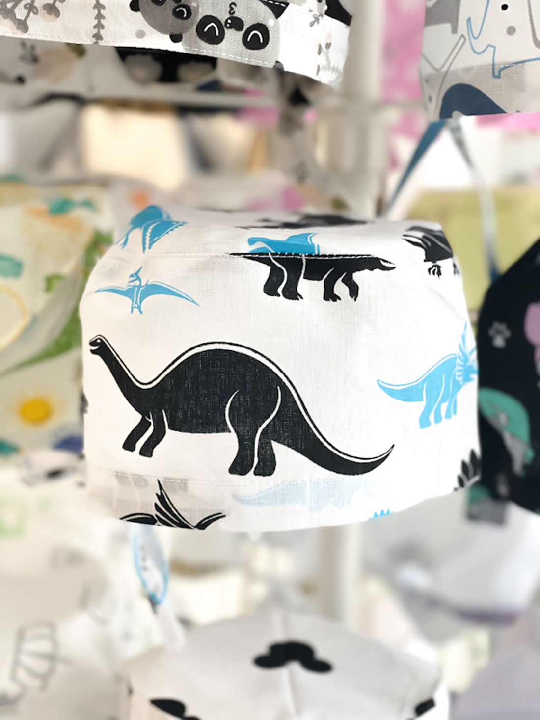 

Медицинская шапочка "Dino" (белая) Модный доктор Универсальный