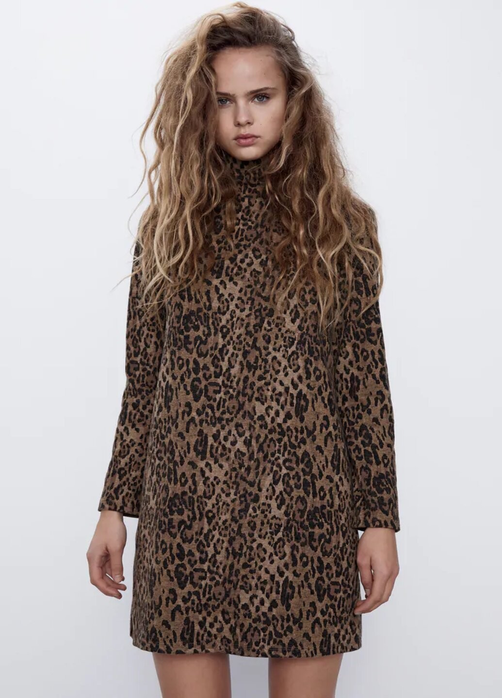 

Платье Zara оверсайз S леопардовое 18-0061