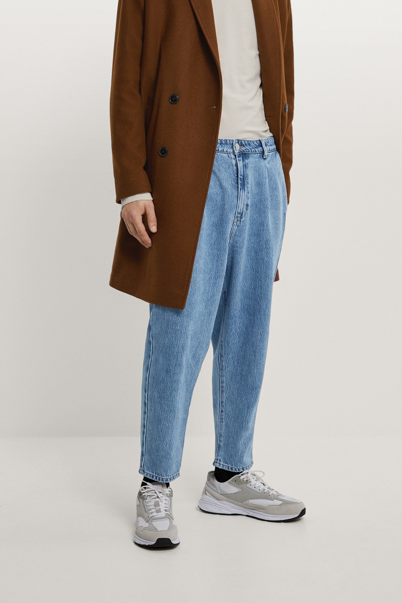 

Джинсы Zara объемного кроя 36(46) синие 16-0028