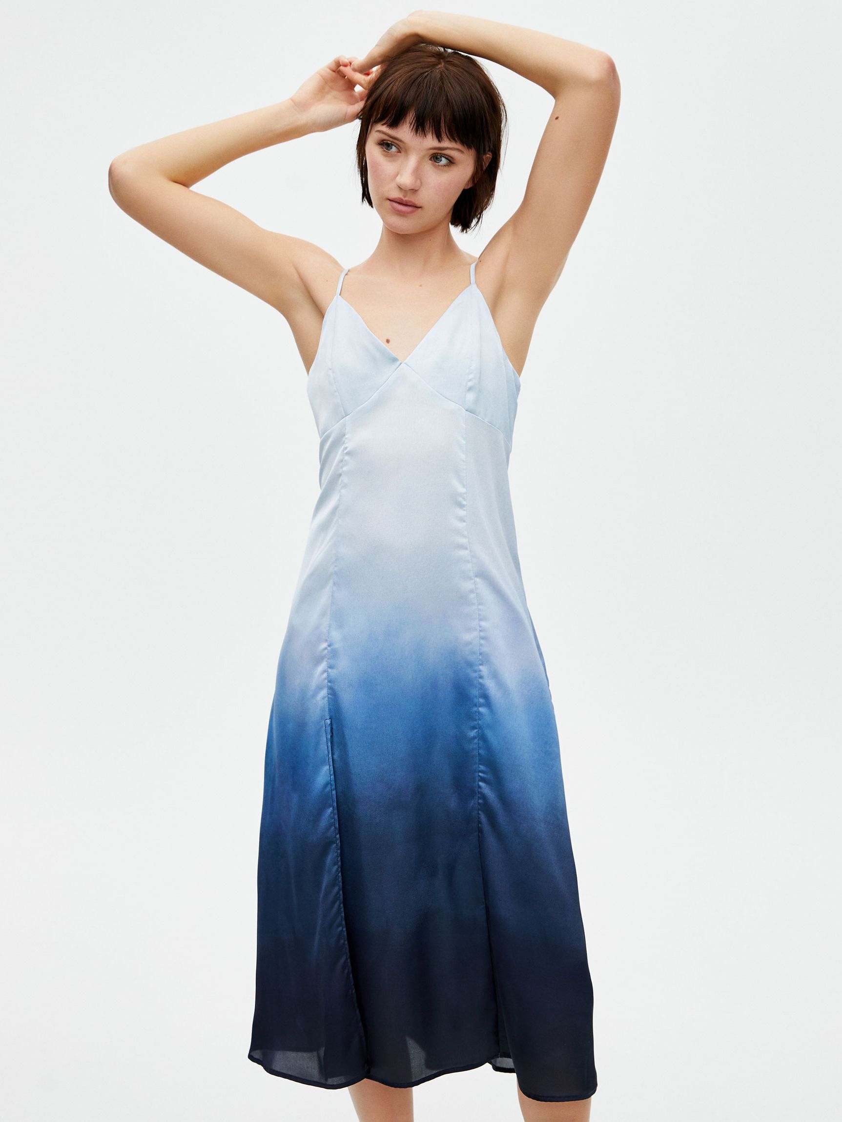 

Сарафан Pull & Bear 5390/342/400 S Синий