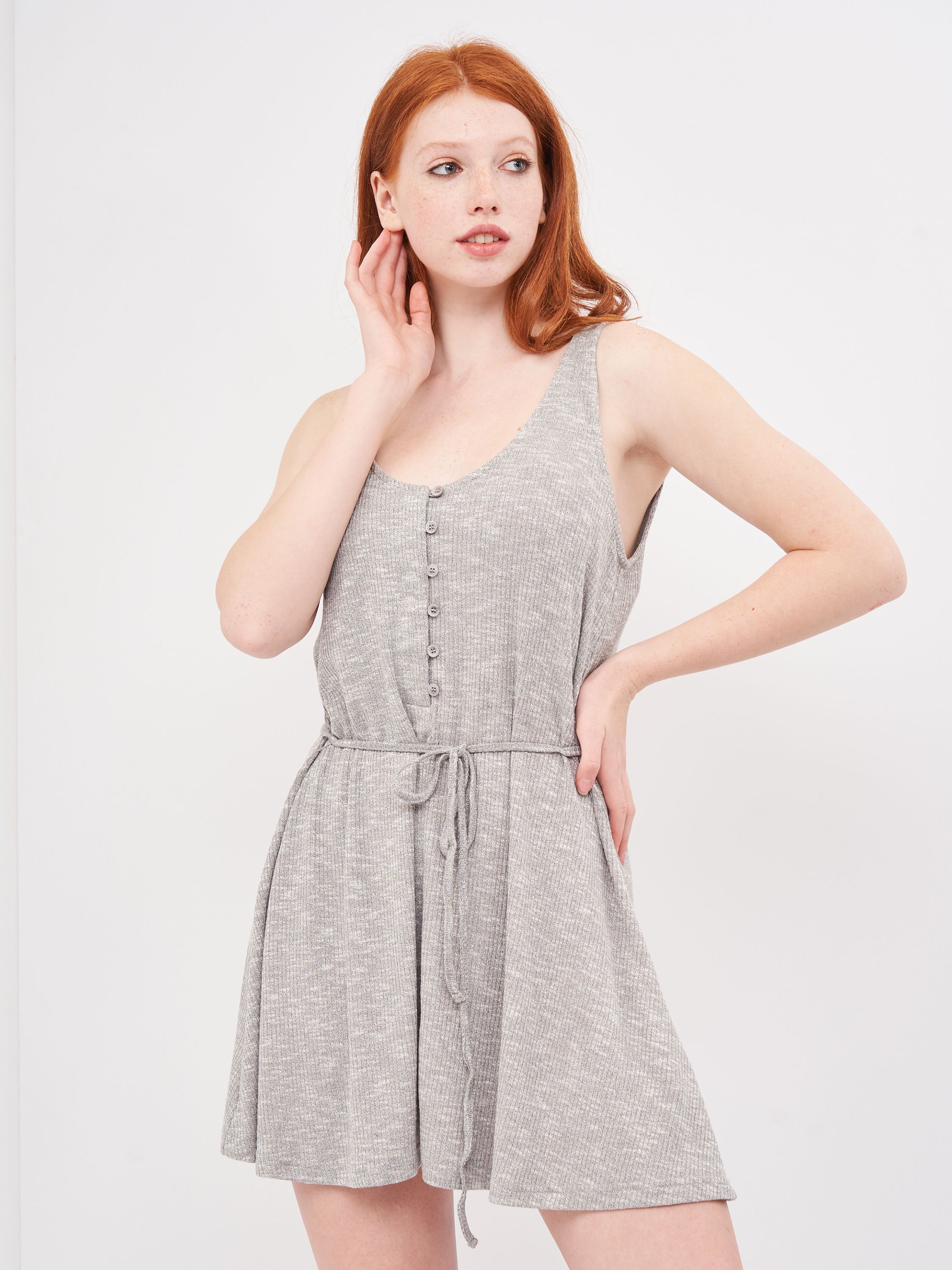 

Платье Pull & Bear 9393/333/827 M Серое