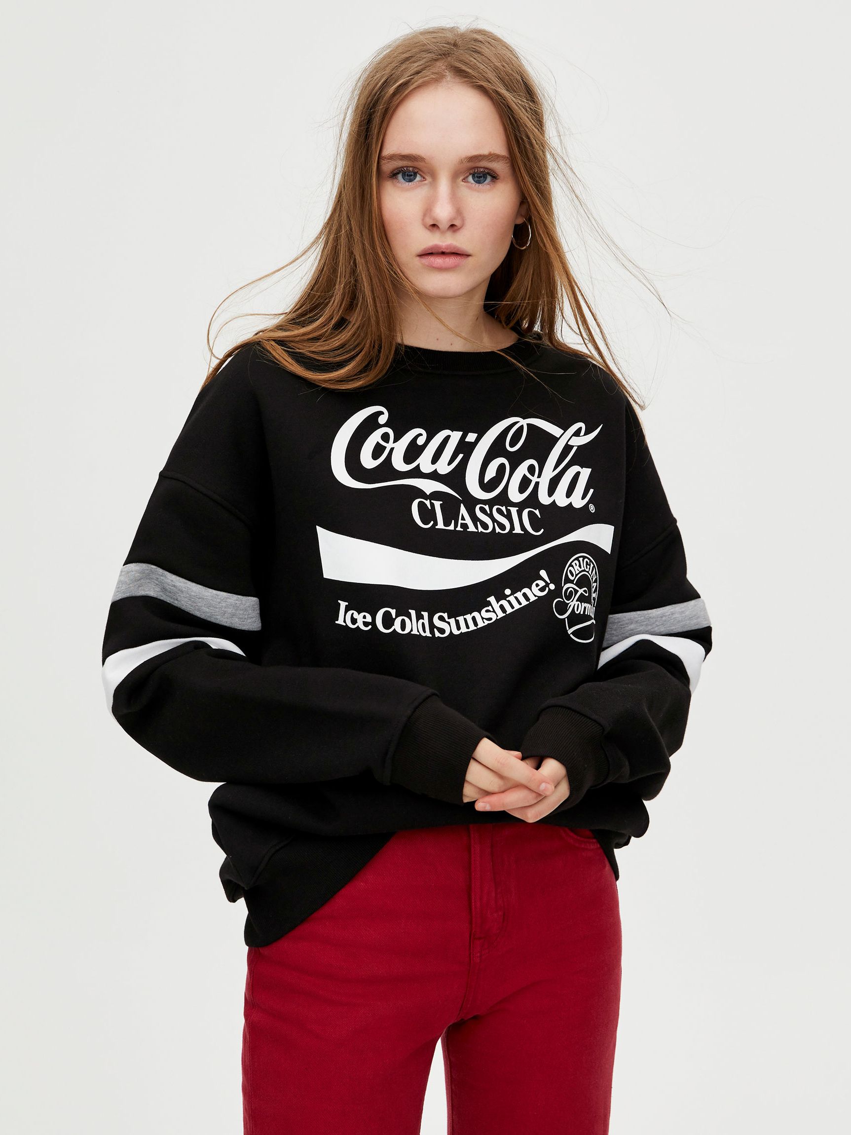 

Свитшот Pull & Bear 9591/372/800 M Черный