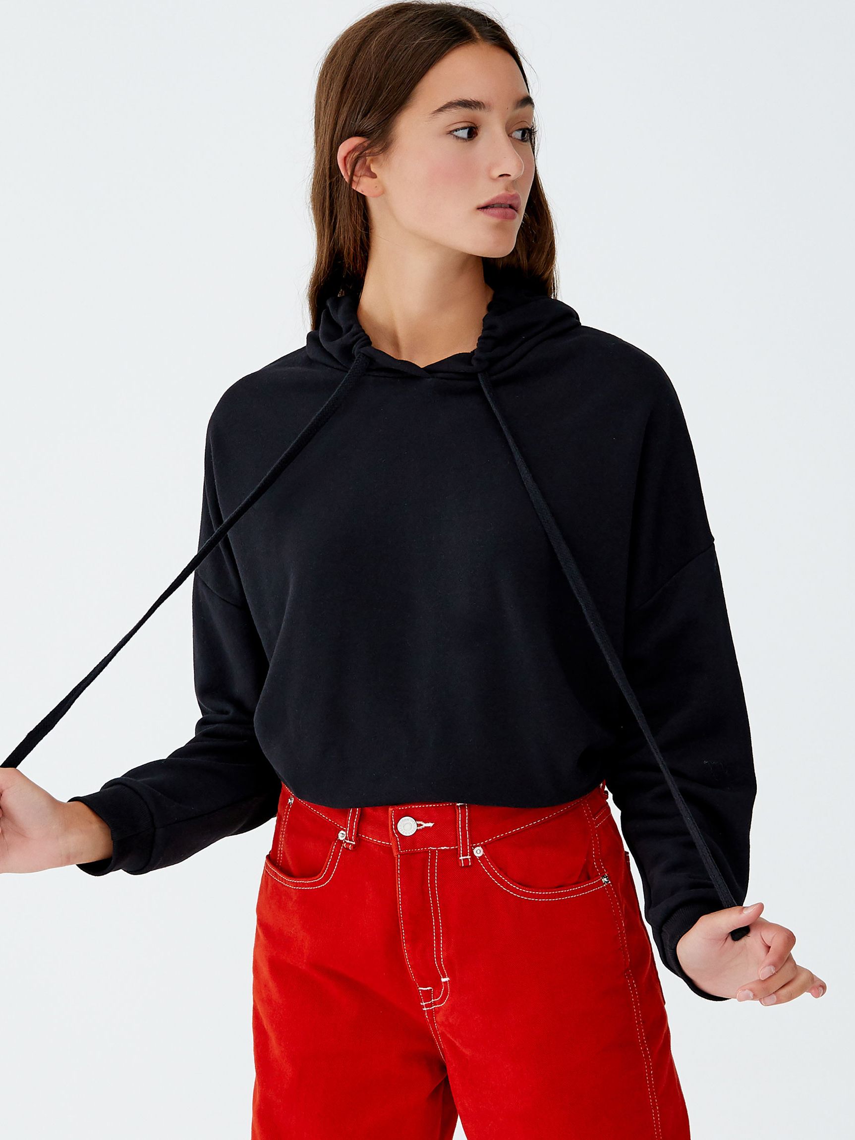 

Худи Pull & Bear 9591/322/800 L Черное