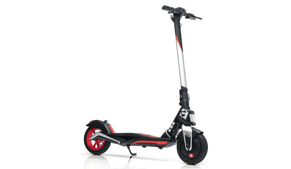 

Электросамокат Aprilia ESR1 Black/Red