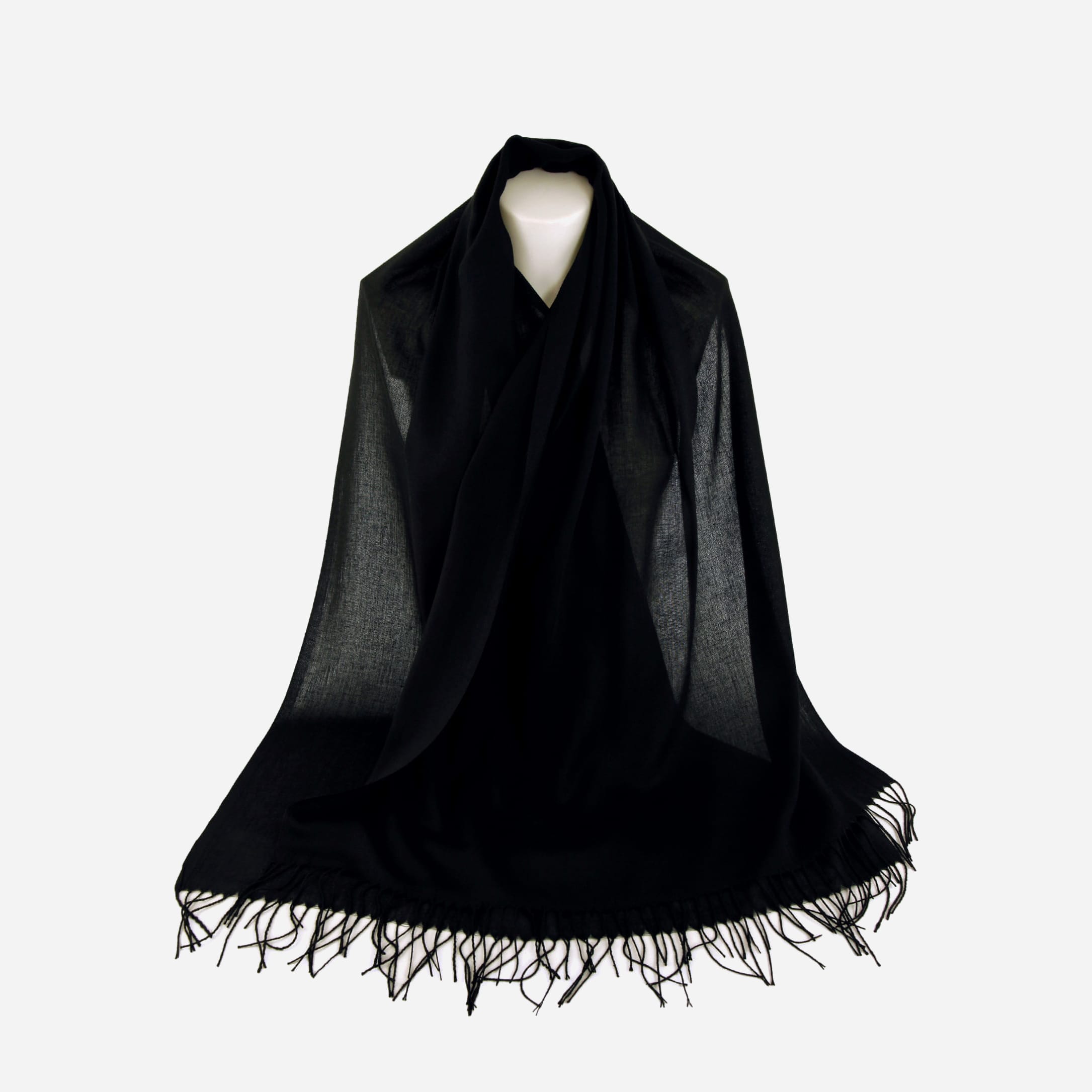 

Палантин TRAUM 2493-901 65х170 см Черный