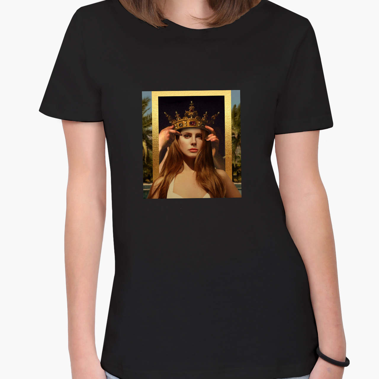 

Футболка женская Лана Дель Рей Ренессанс (Lana Del Rey Renaissance) (8976-1590-3)  Черная, Футболка женская Лана Дель Рей Ренессанс (Lana Del Rey Renaissance) (8976-1590-3) L Черная