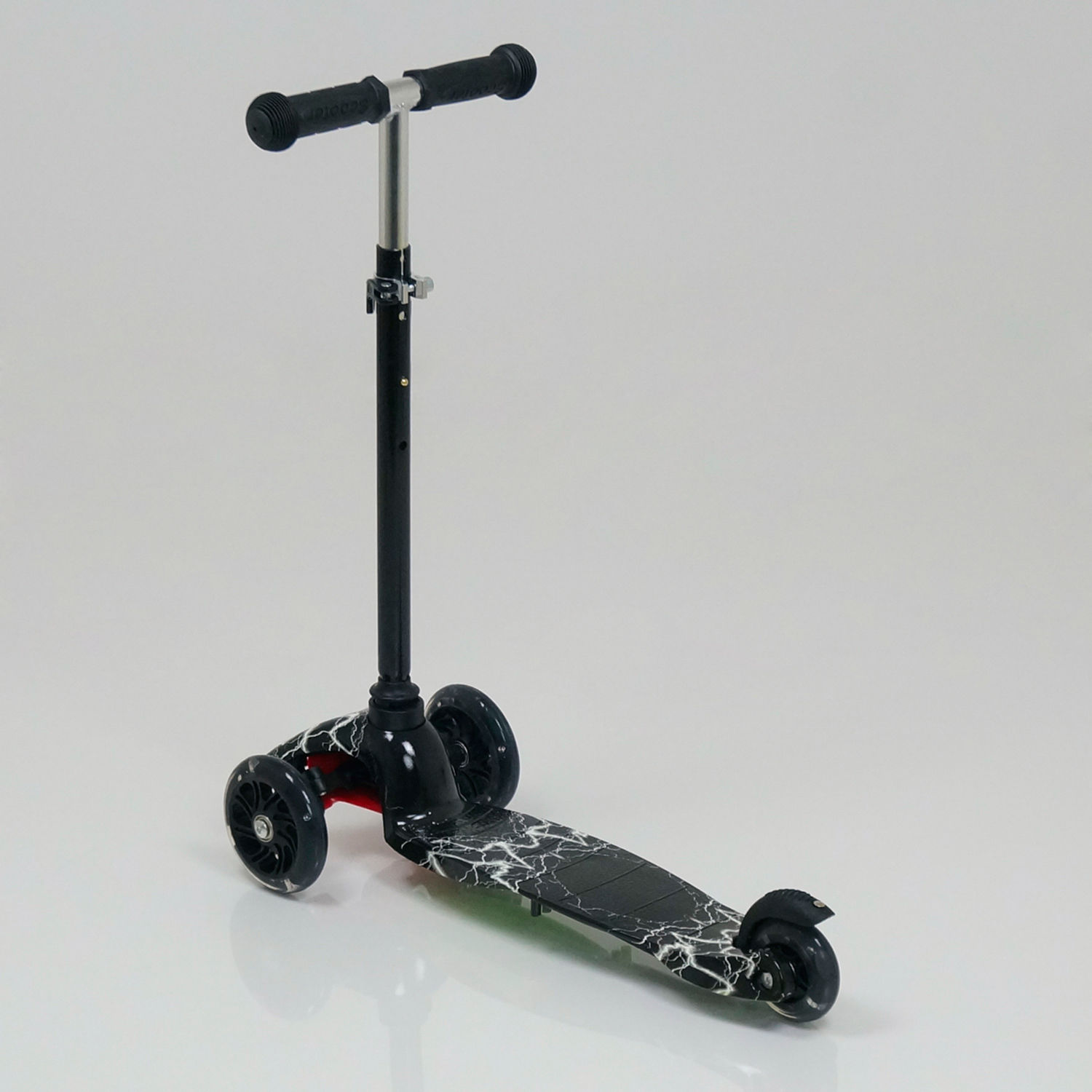 

Самокат пластмассовый Best Scooter 3 колеса (1287)