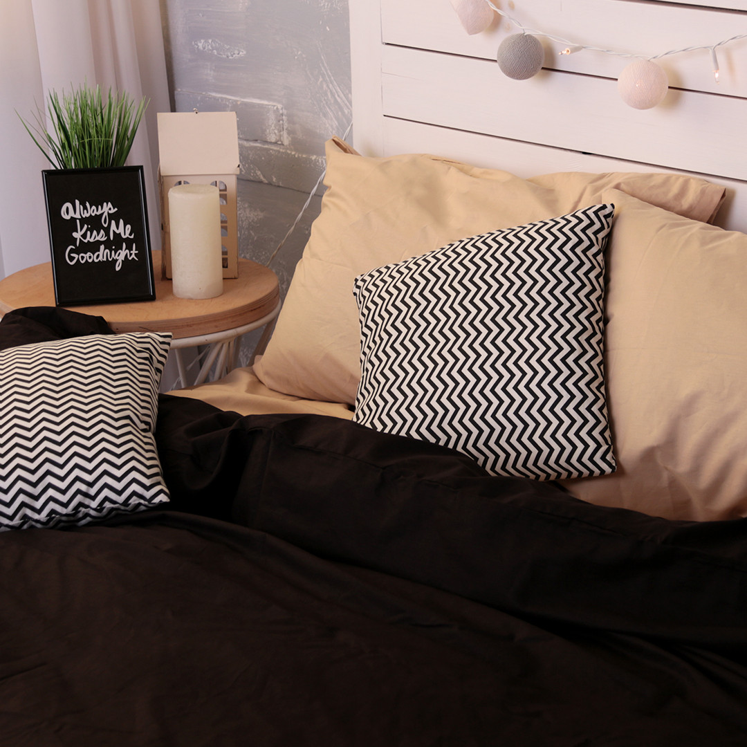 

Комплект постельного белья Хлопковые Традиции Темно-коричневый и Бежевый Поплин Семейный