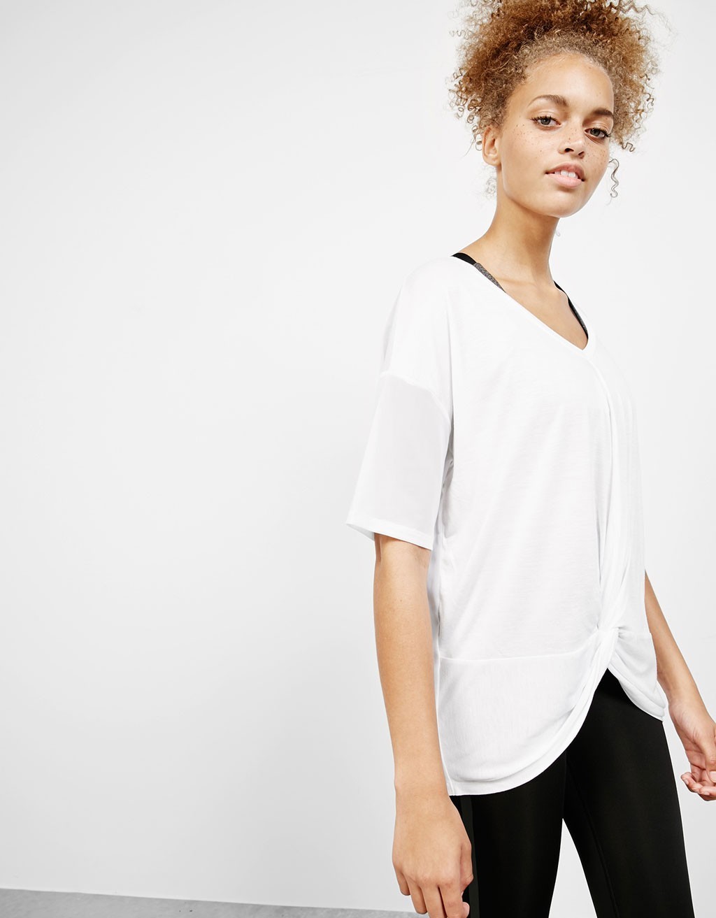 

Футболка Bershka  белый 4820227781013, Футболка Bershka L белый 4820227781013