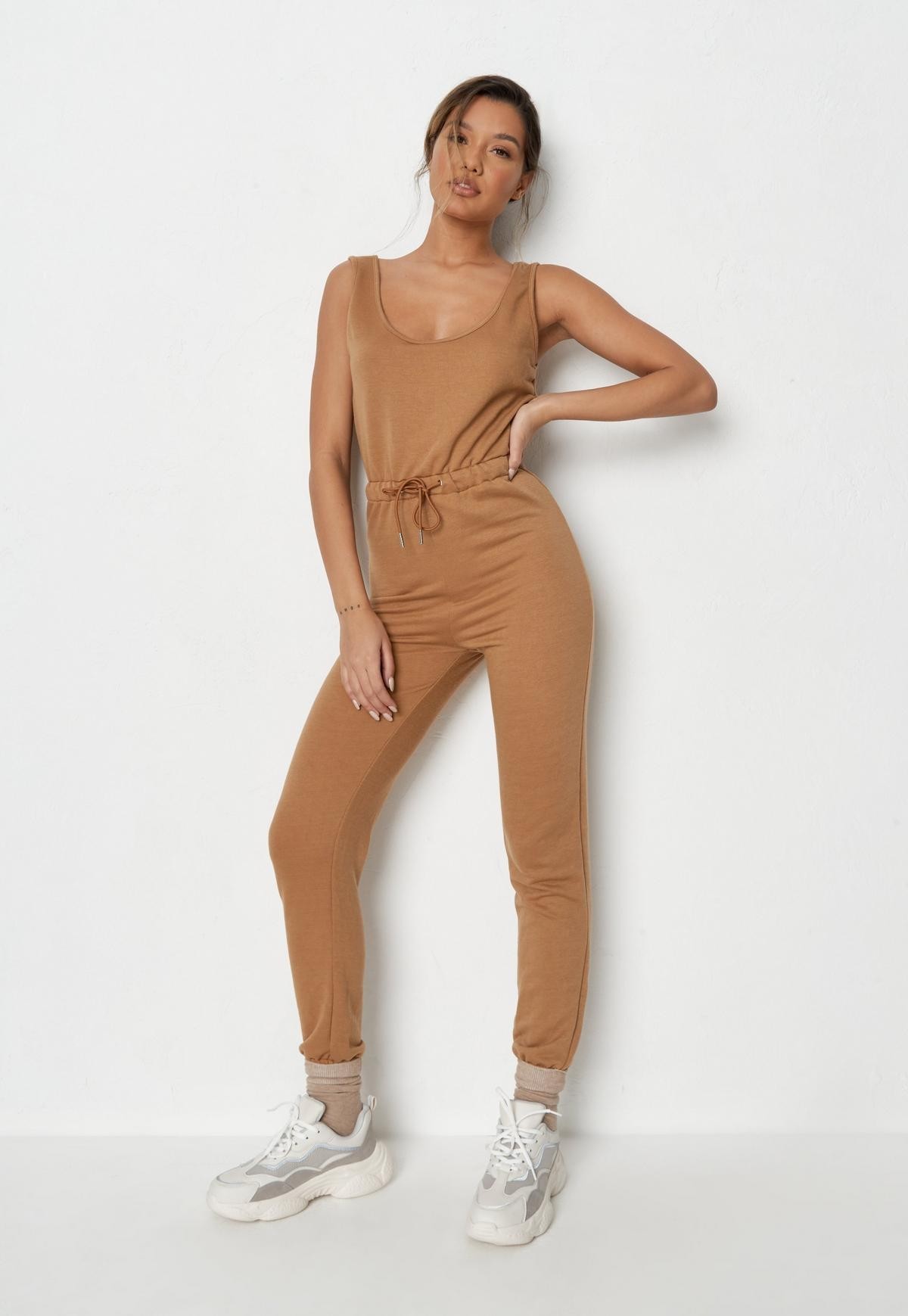 

Комбинезон Missguided  коричневый 4008321213653, Комбинезон Missguided 40 коричневый 4008321213653