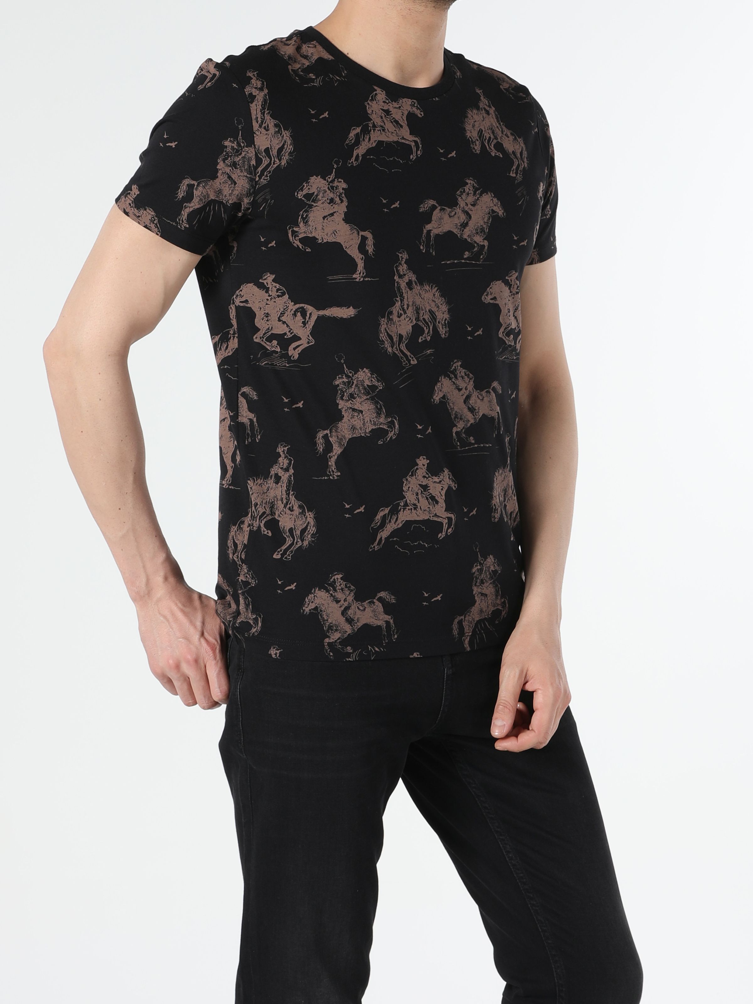 

Футболка Colin' CL1056441BLK  Black, Футболка Colin's CL1056441BLK S Black