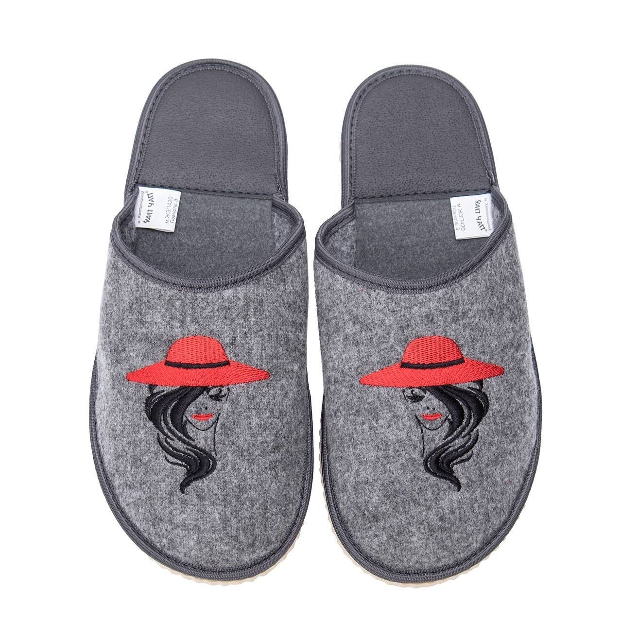 

Тапочки женские Sweet Slippers 39р серые Дама закрытые
