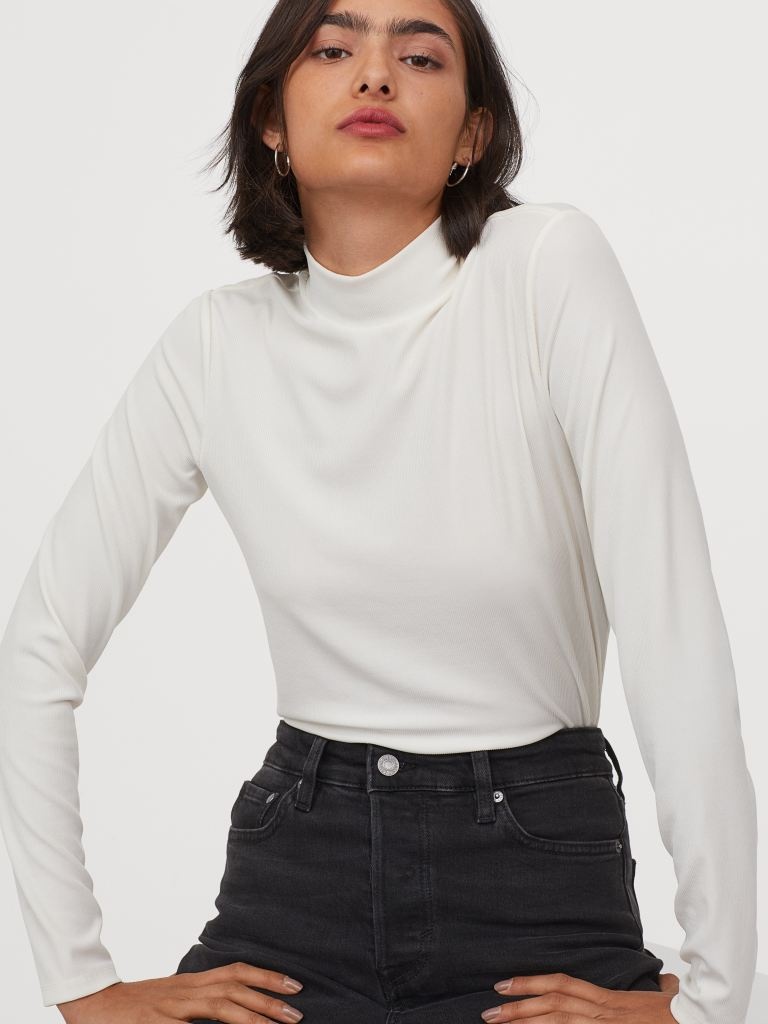 

Водолазка H&M 903773b16 M Молочная