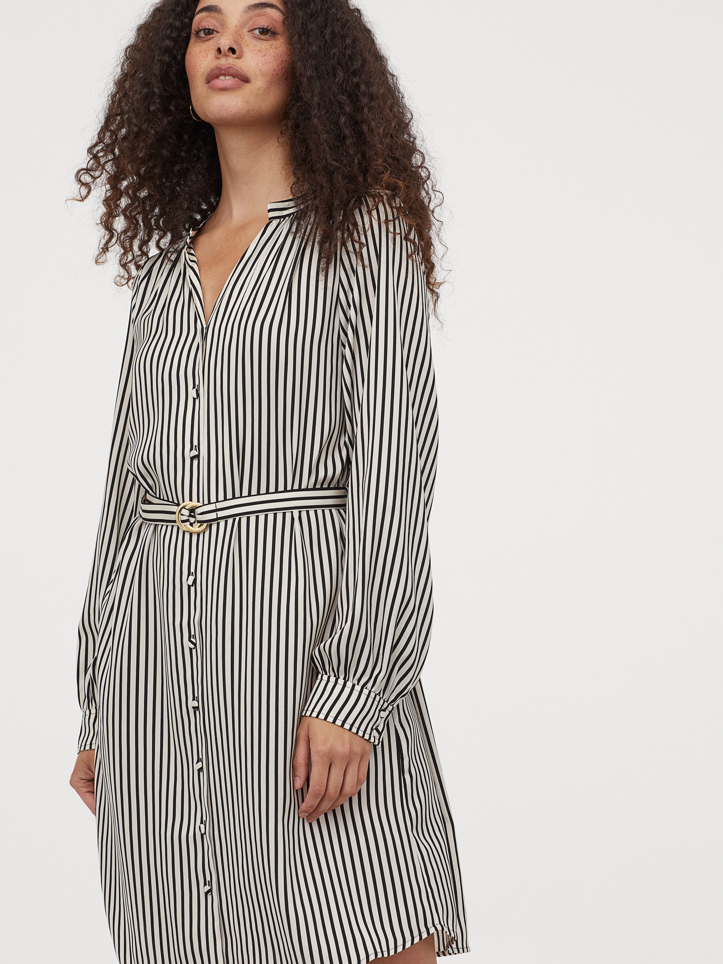 

Платье H&M 890453b16  Бежевое, Платье H&M 890453b16 XS Бежевое