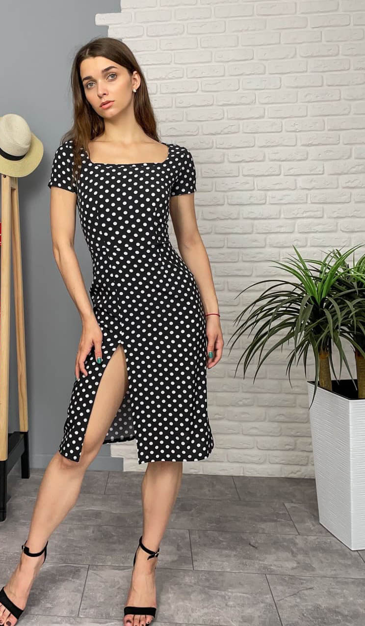 

Fashions • Платье с разрезом Аурика Fashions  черный (9670-фг, Fashions • Платье с разрезом Аурика Fashions 44 черный (9670-фг)