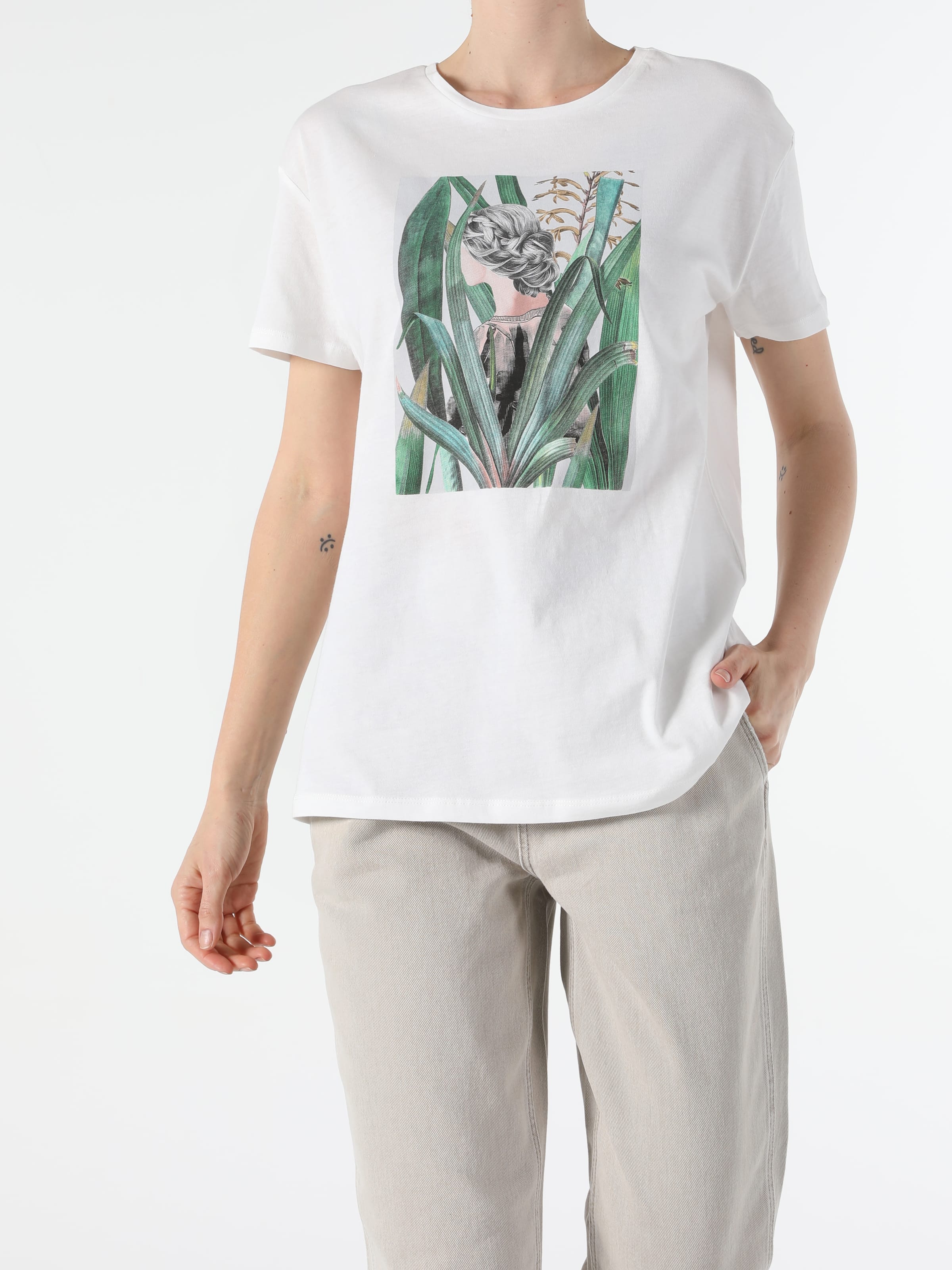 

Футболка Colin' CL1056419OFW  Off White, Футболка Colin's CL1056419OFW S Off White