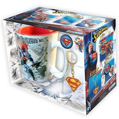 

Подарочный набор ABYstyle DC COMICS Superman (чашка 460 мл, брелок и пины)