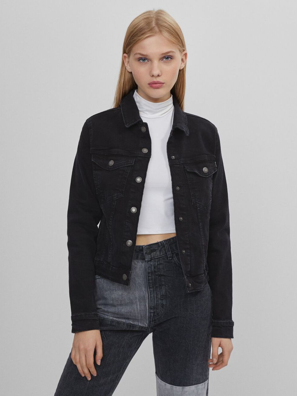 

Джинсовая куртка Bershka 1218/335/800  Черный джинс, Джинсовая куртка Bershka 1218/335/800 XL Черный джинс