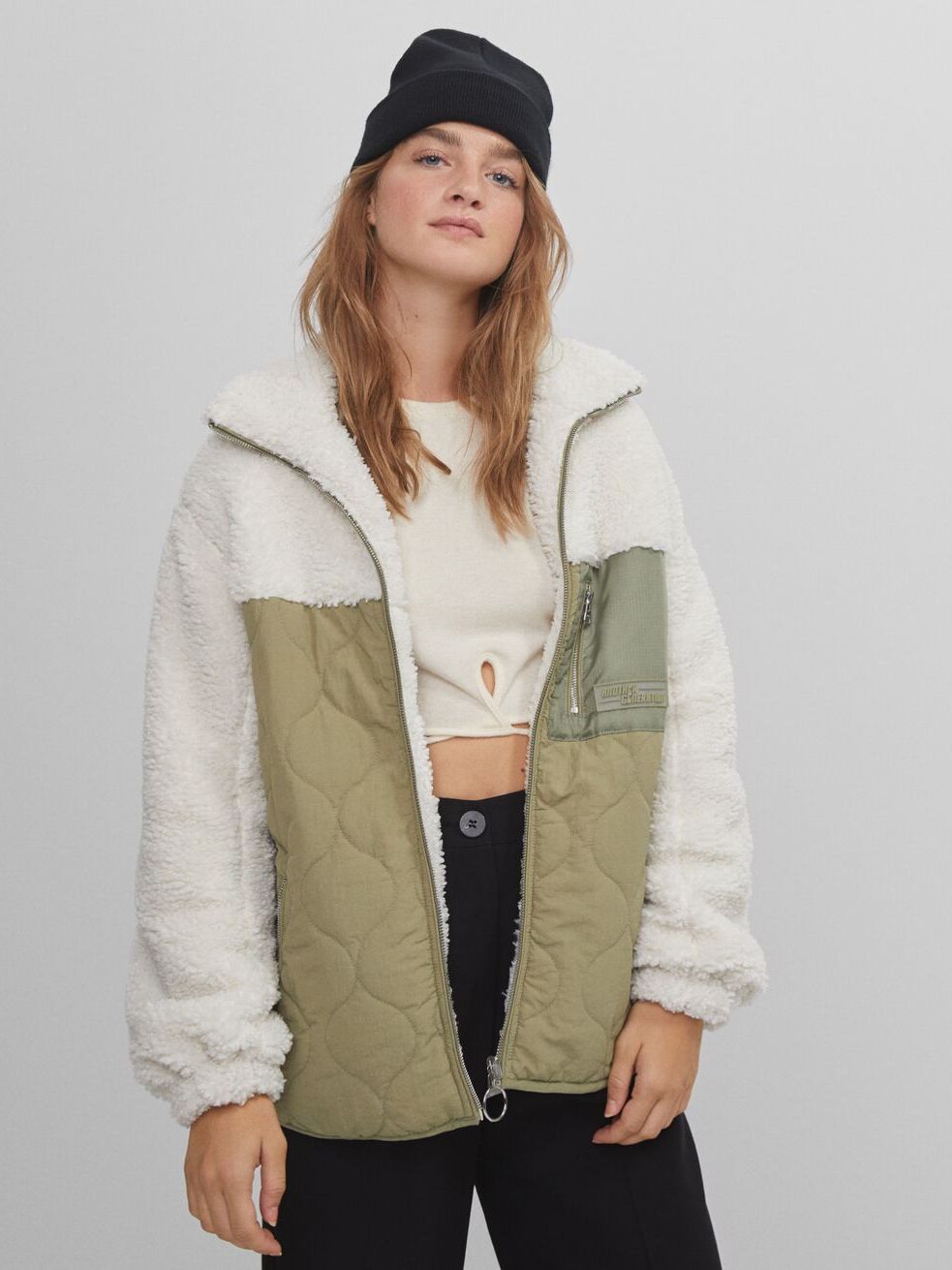 

Куртка Bershka 6193/644/712 S Хаки с молочным