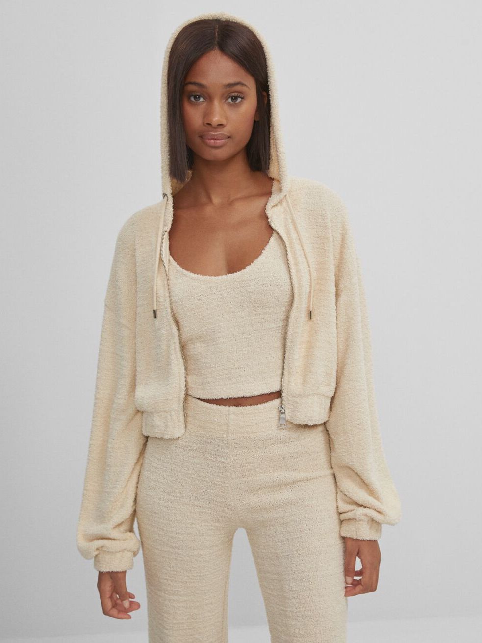 

Толстовка Bershka 6591/315/742 S Бежевая