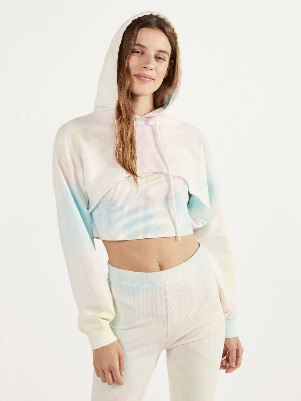 

Худи Bershka 1744/831/928  Белое, Худи Bershka 1744/831/928 XS Белое