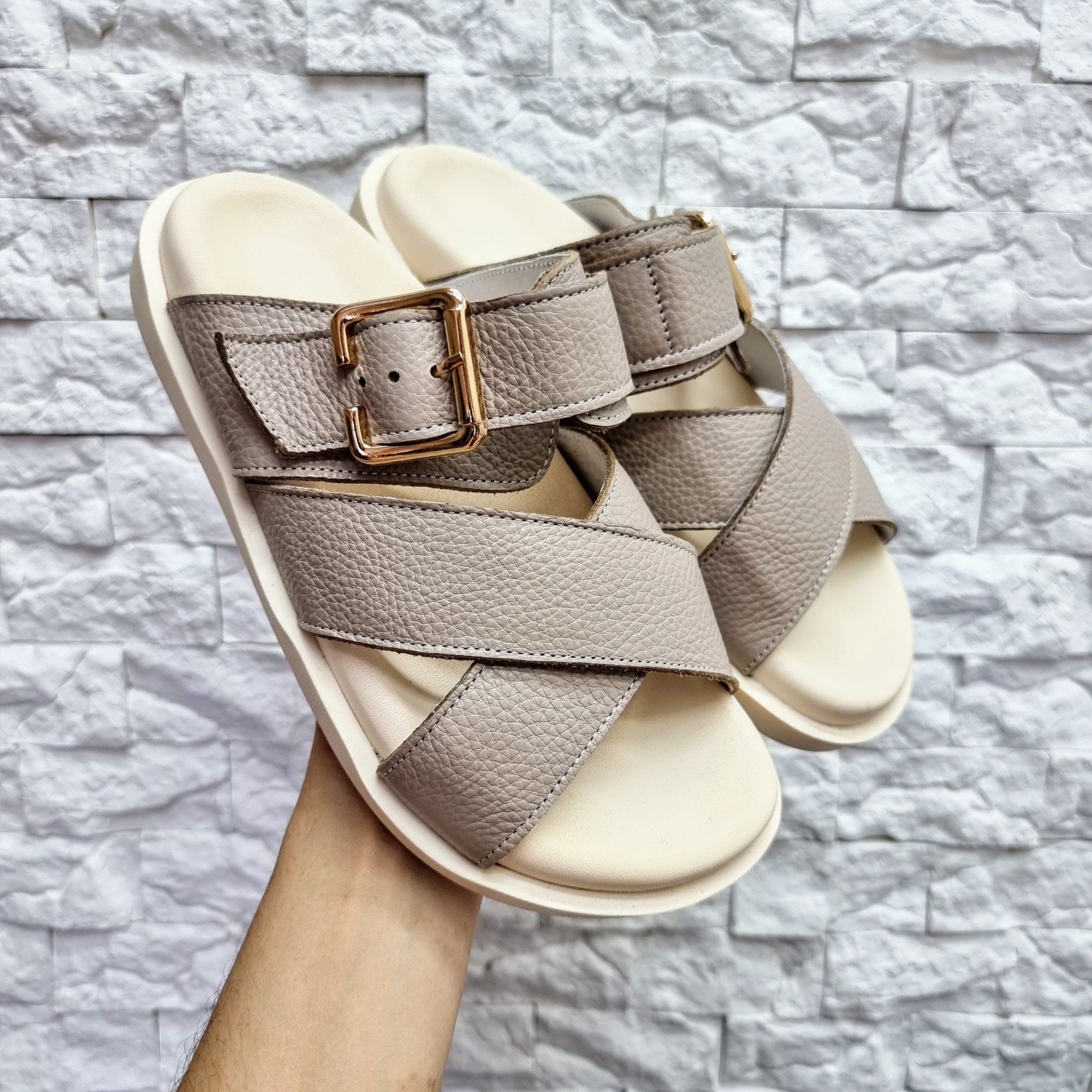 

Кожаные шлепанцы PADUCHINI BELT 38 24,5 см. Бежевые