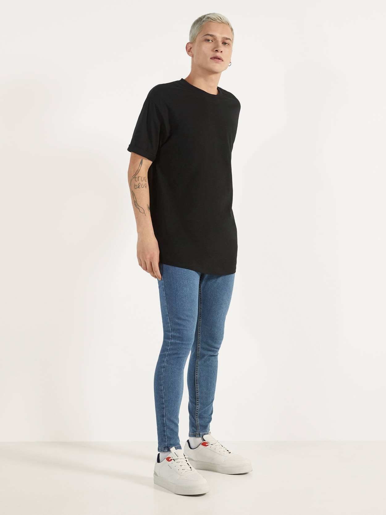 

Джинсы Bershka 0241/043/428 40 Синие