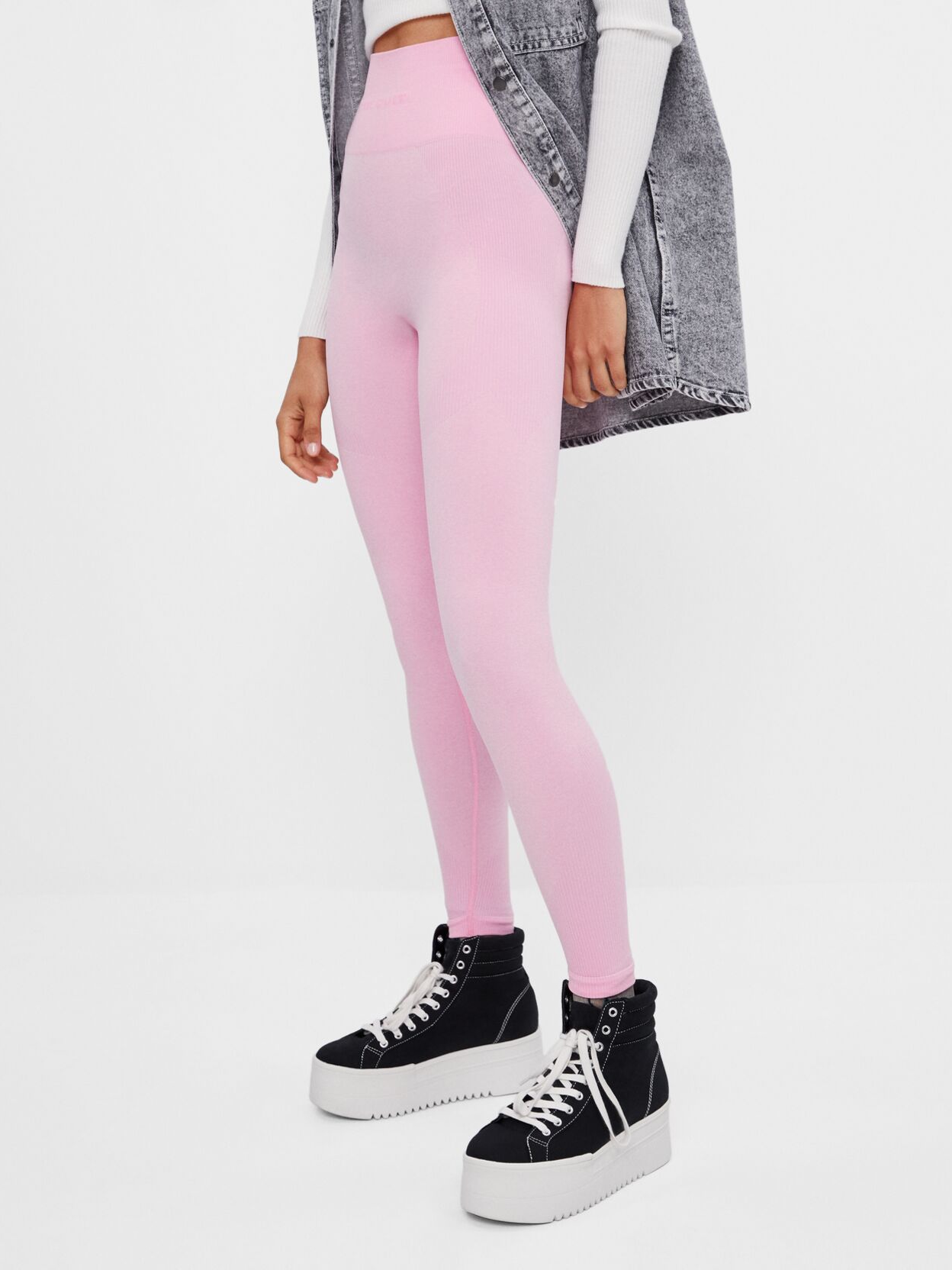 

Спортивные леггинсы Bershka 5083/538/902 XS Розовые
