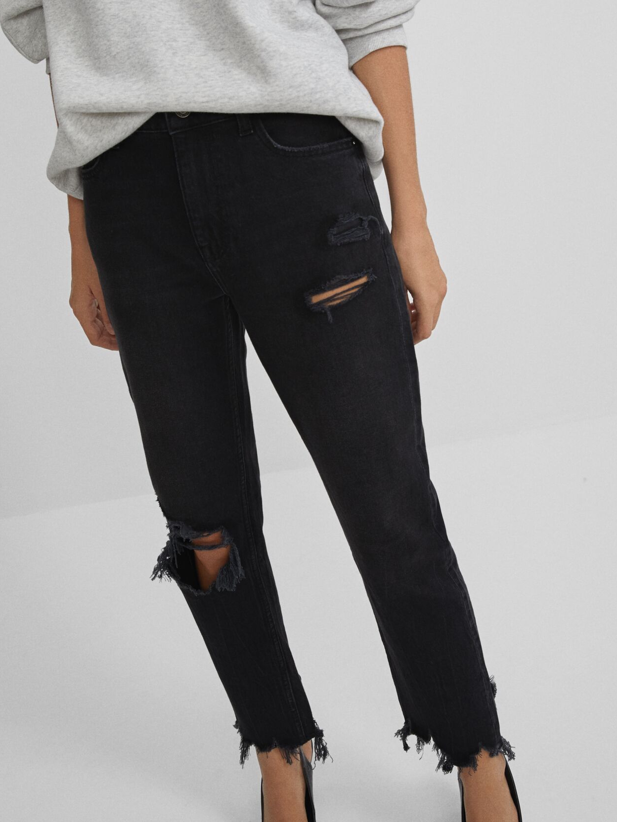 

Джинсы Bershka 5199/211/800 34 Черный джинс