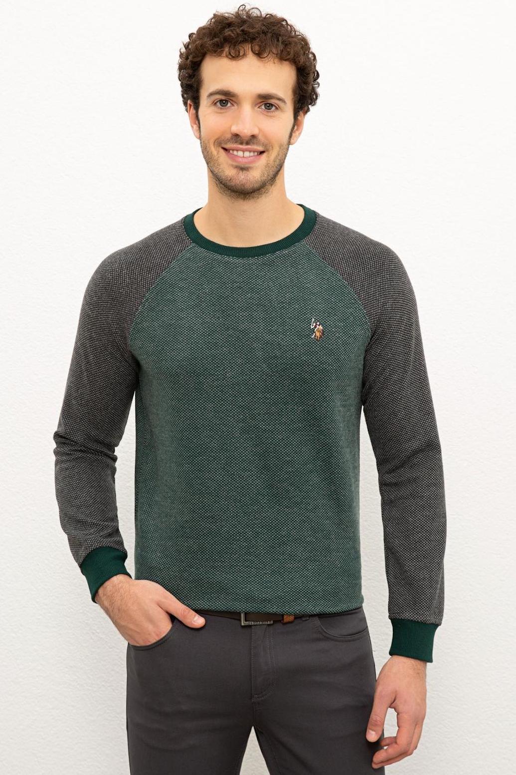 

Cвитшот мужской U.S. Polo Assn. Зеленый  (1086379 VR079, Cвитшот мужской U.S. Polo Assn. Зеленый 58 (1086379 VR079)
