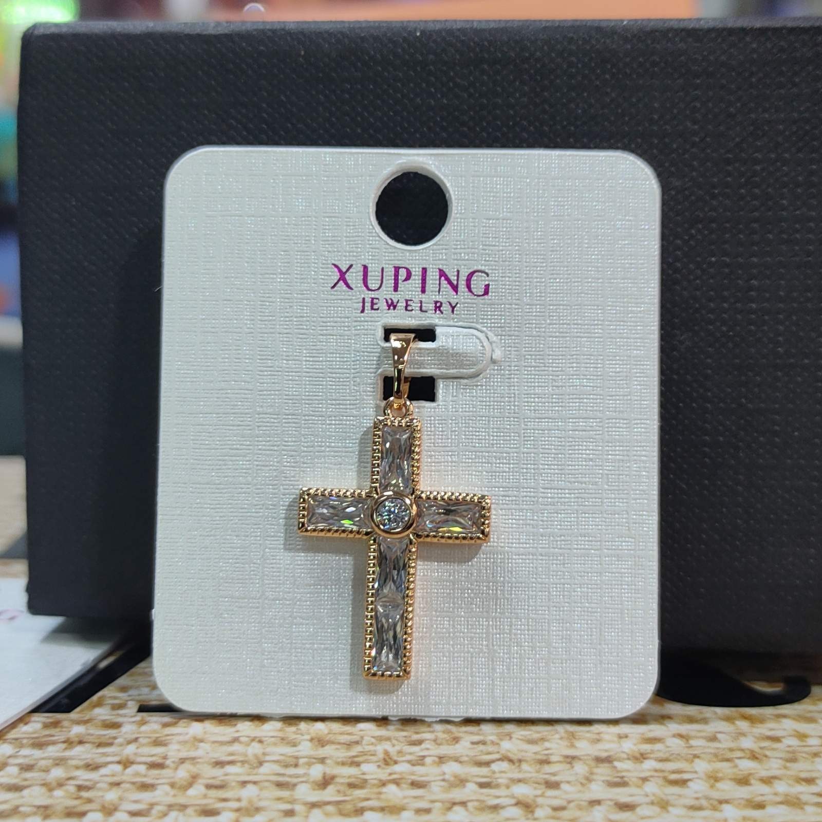

Кулон Xuping Крест с цирконием позолота 61080
