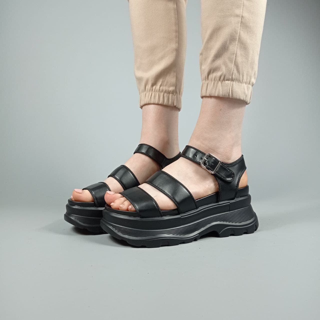 

Босоножки Violeta Wonex U-2 ALL BLACK 40 Черный (U-2ABK)