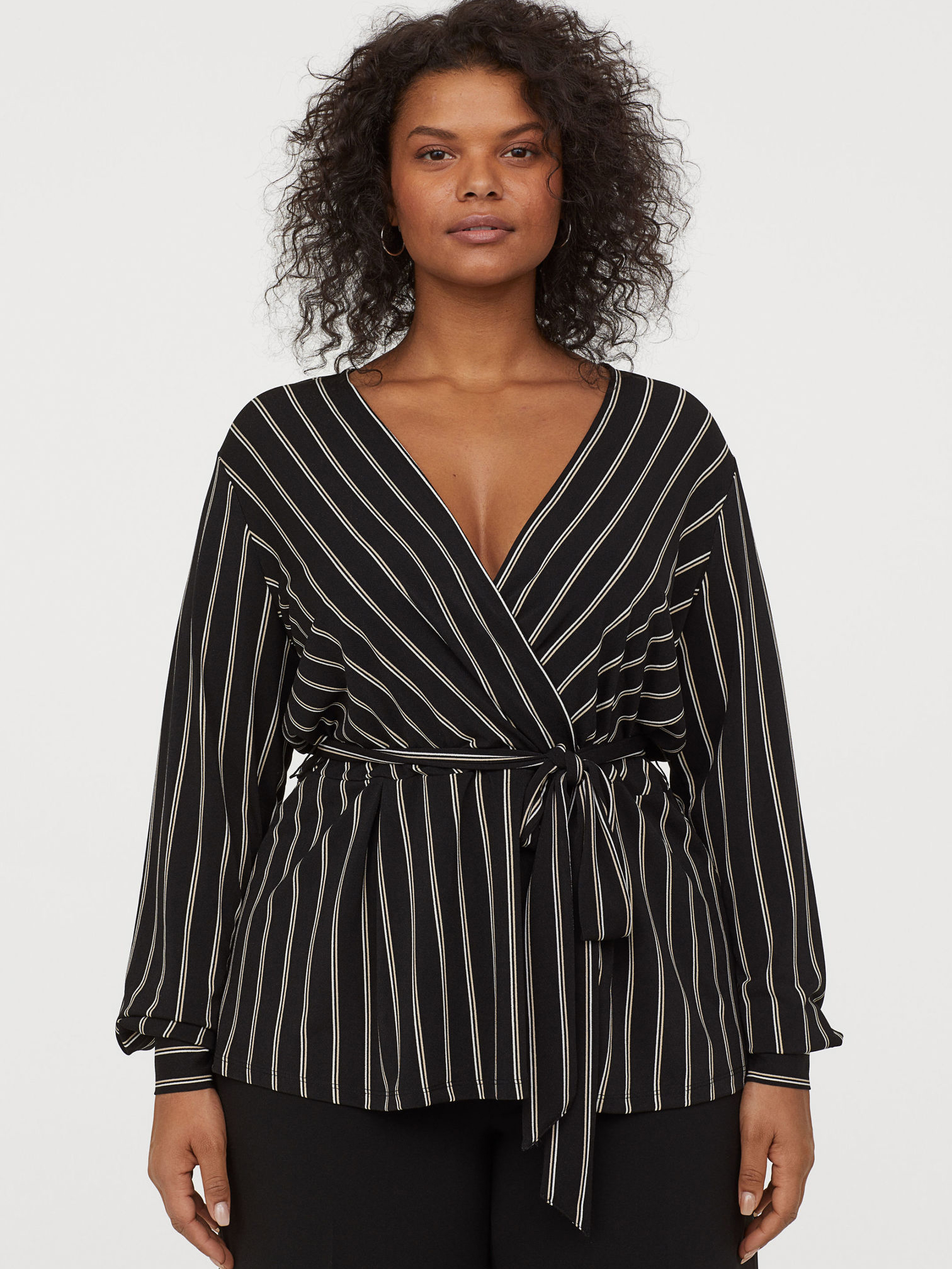 

Блузка H&M 07-0715786-003 XL Черная (СА2000001855256)