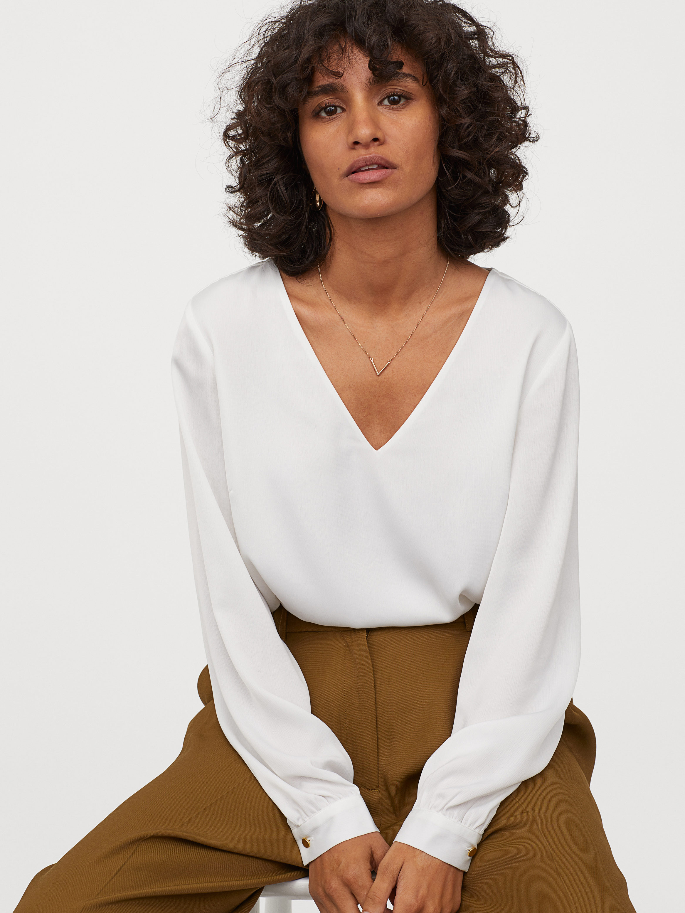

Блузка H&M 0793025-0  Белая (СА2000001855287, Блузка H&M 0793025-0 44 Белая (СА2000001855287)