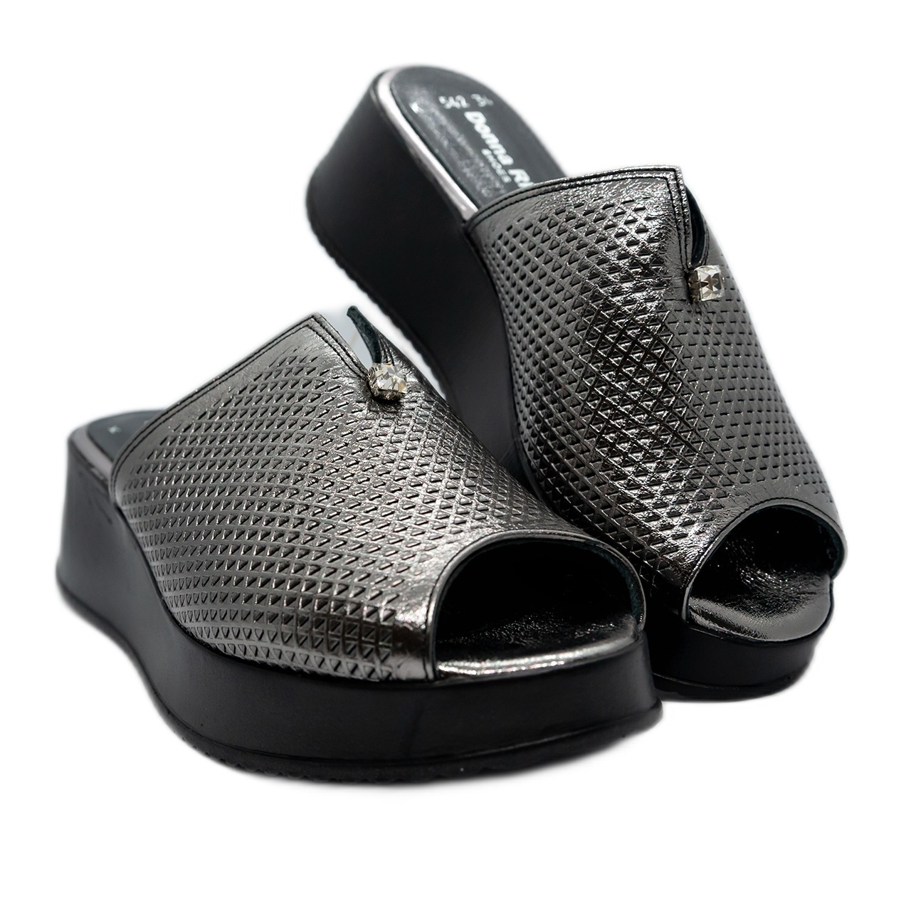 

Шлепанцы Donna Ricco 26746 38 графитовые