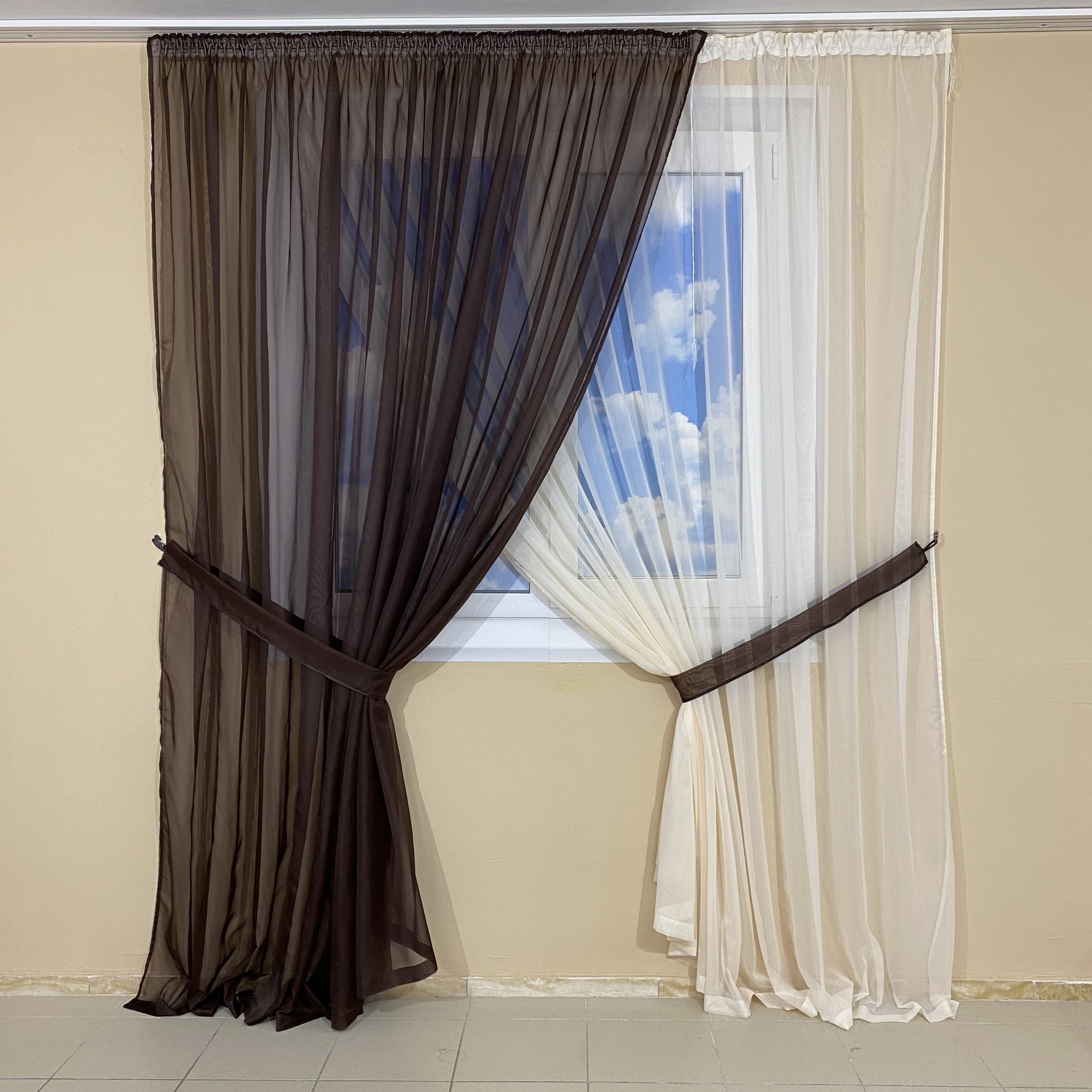 

Комплект шифоновых тюлей TG Home №425 2шт. 3*2,70м и подхваты шоколад+крем