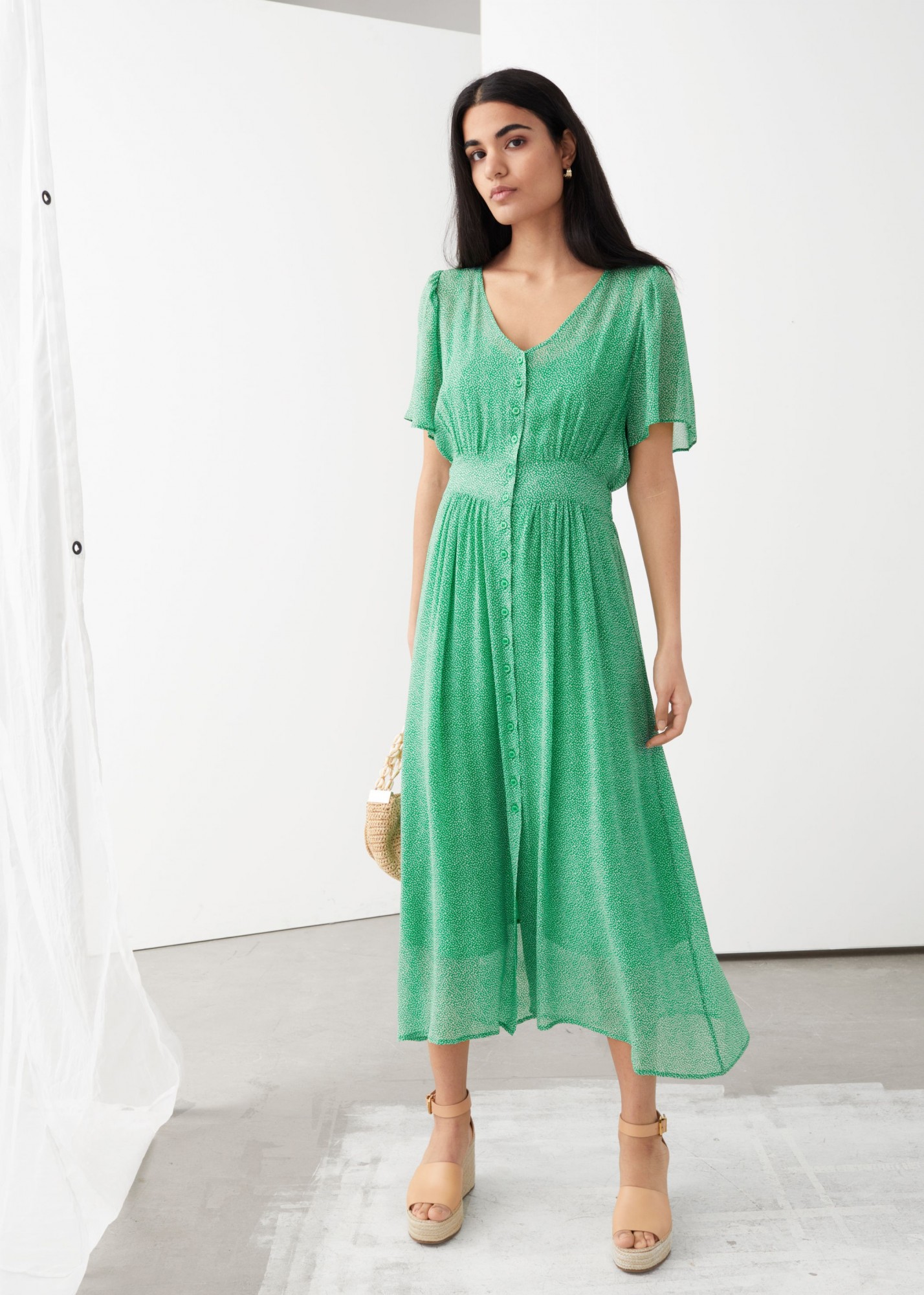 

Платье женское & OTHER STORIES Floral Print Midi Dress, Платье женское & OTHER STORIES Floral Print Midi Dress 38