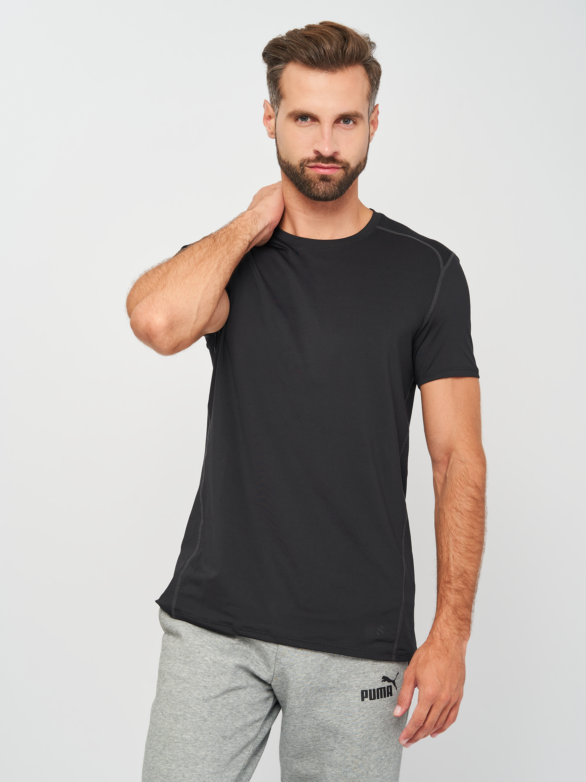 

Спортивная футболка H&M M черный 270581611122