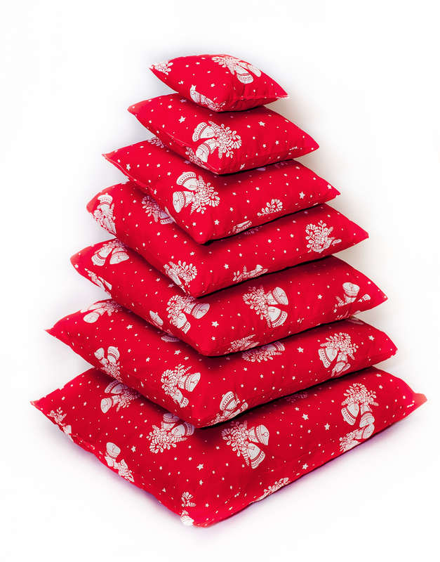 

Набор новогодних подушек Winter decor Колокольчики (4069)