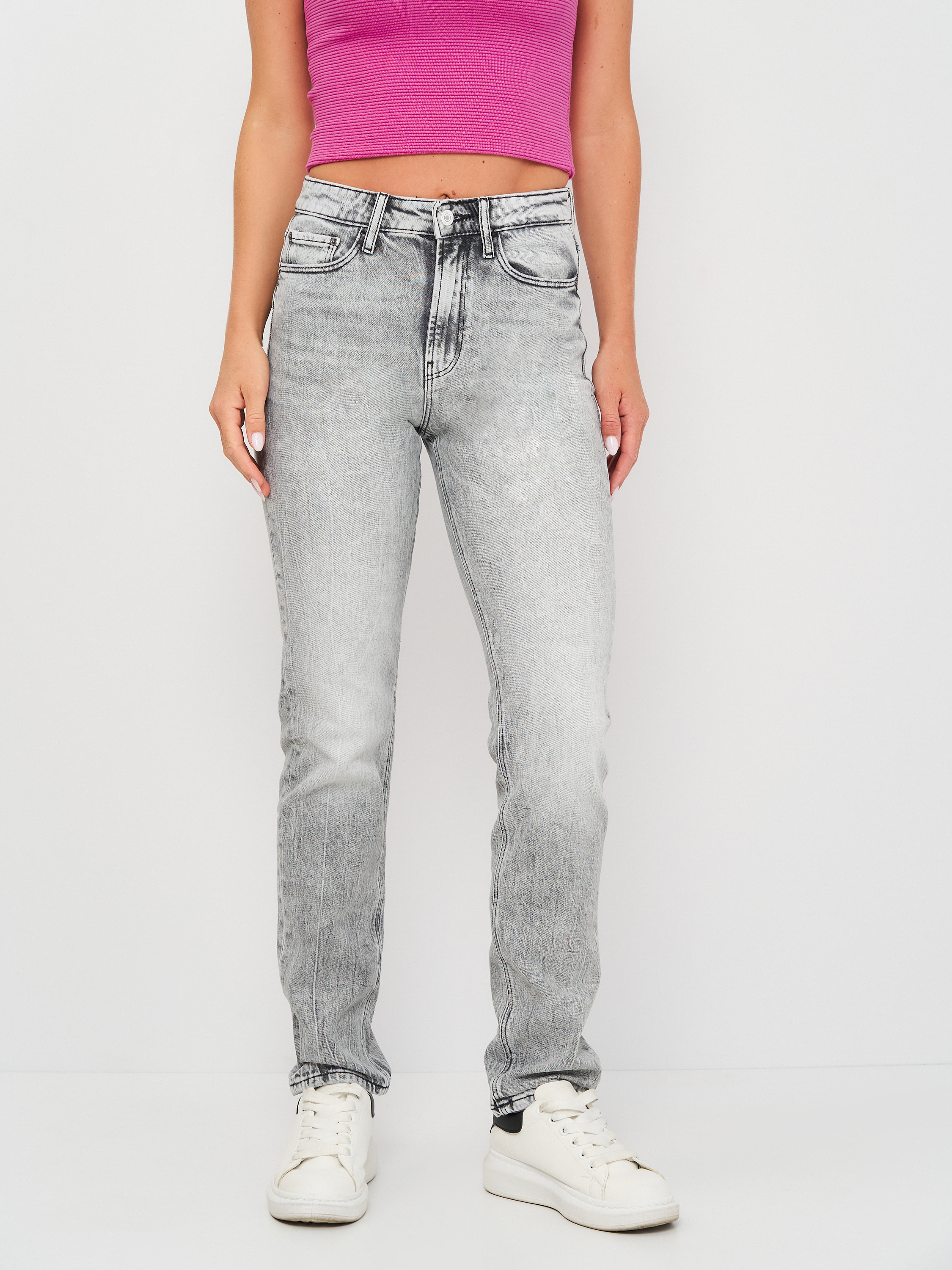 

Джинсы Guess W1YA35-D3YG3 26 Walking Away