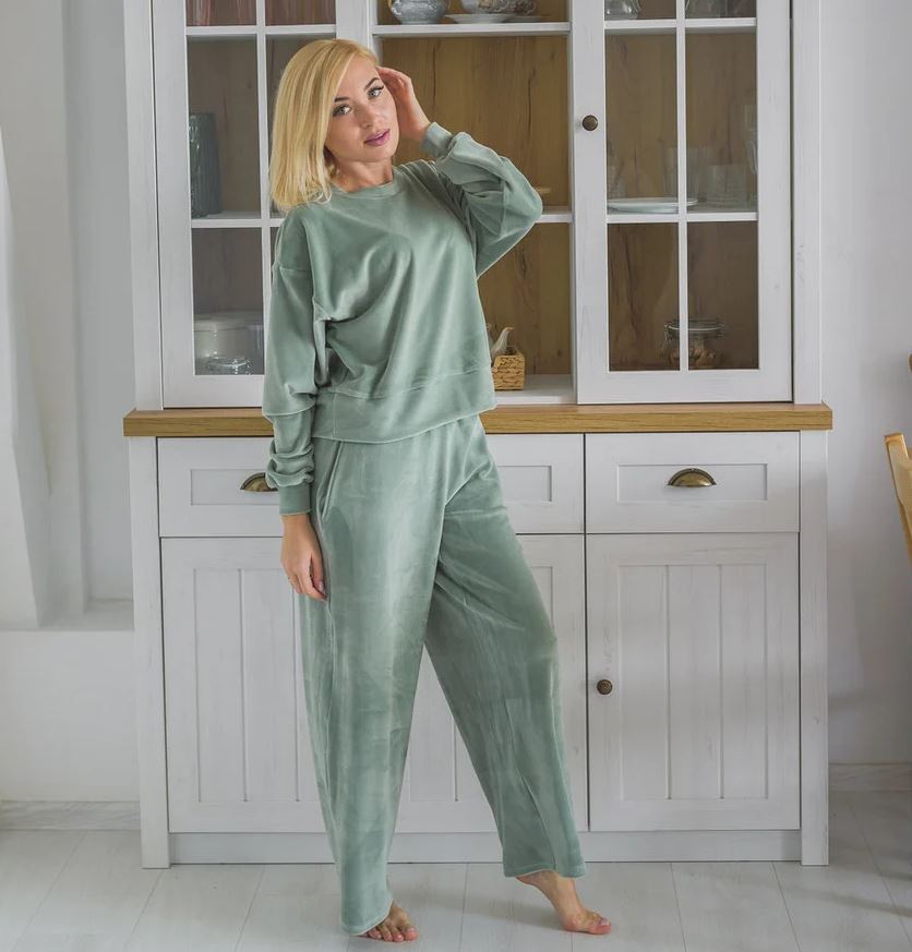 

Fashions • Женский костюм Sandra Fashions 56-58 оливковый (02527-бр-ве)