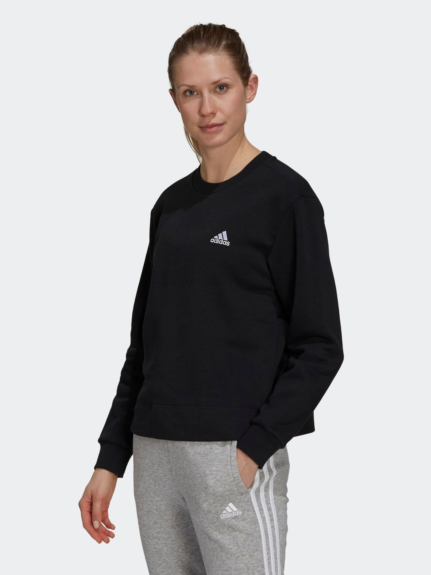 

Свитшот Adidas W Sl Fl Cro Swt GS1365  Black, Свитшот Adidas W Sl Fl Cro Swt GS1365 XS Black