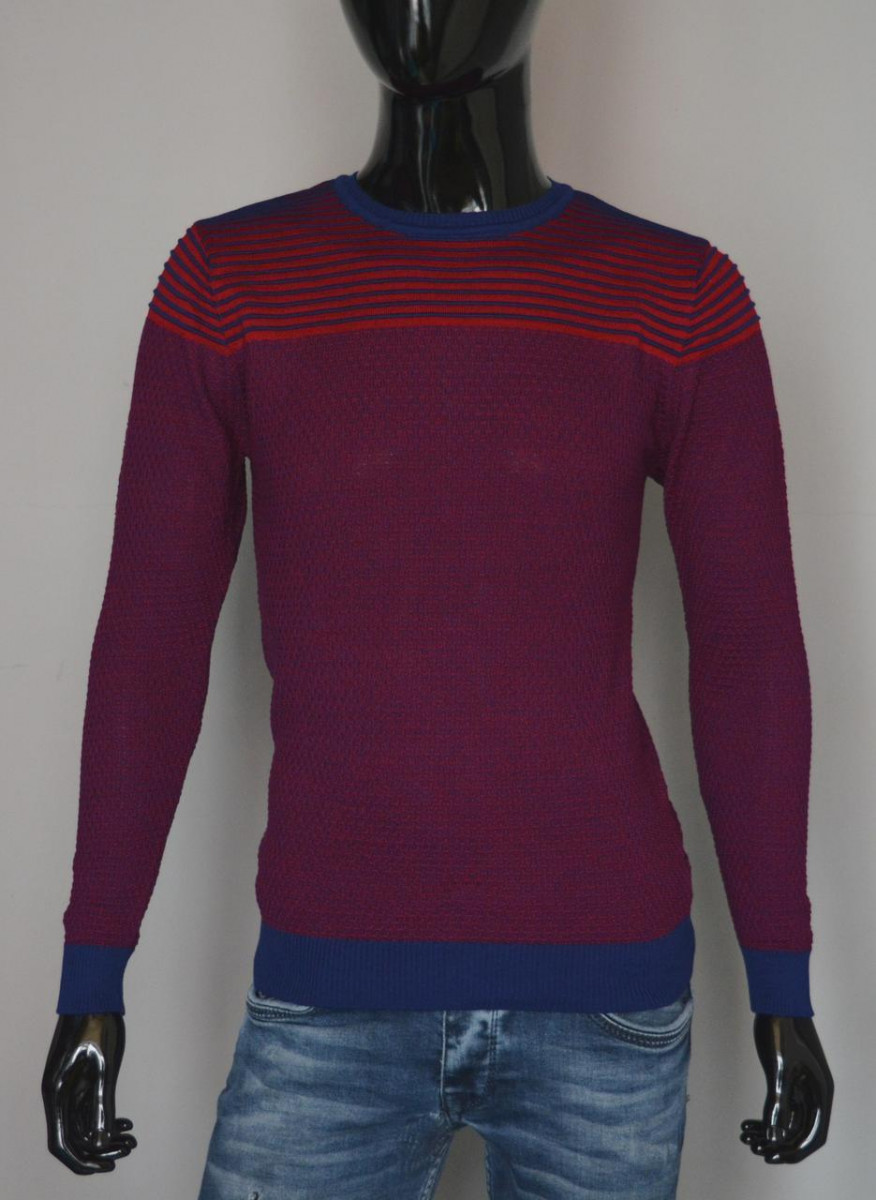 

Мужской свитер DressCode Турция S/M красный 2193