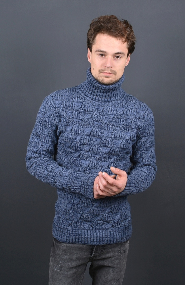 

Мужской свитер под горло DressCode Турция L 70% шерсть цвет джинс 2500