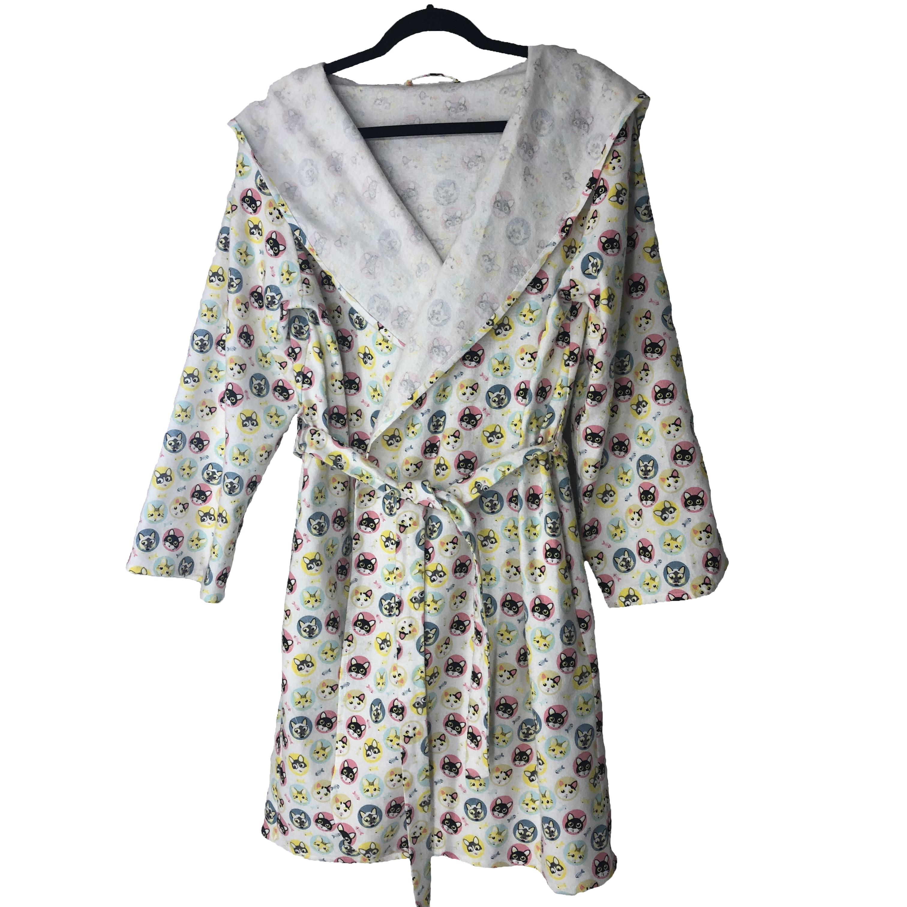 

Фланелевый халат-мантия Pijama po fanu XXL бежевый с котиками 111242