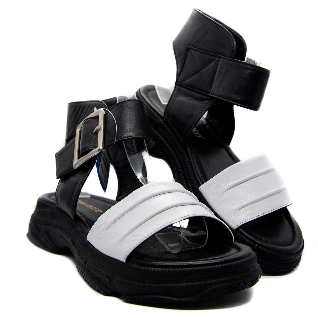 

Босоножки Donna Ricco 28004 37 белые с черным