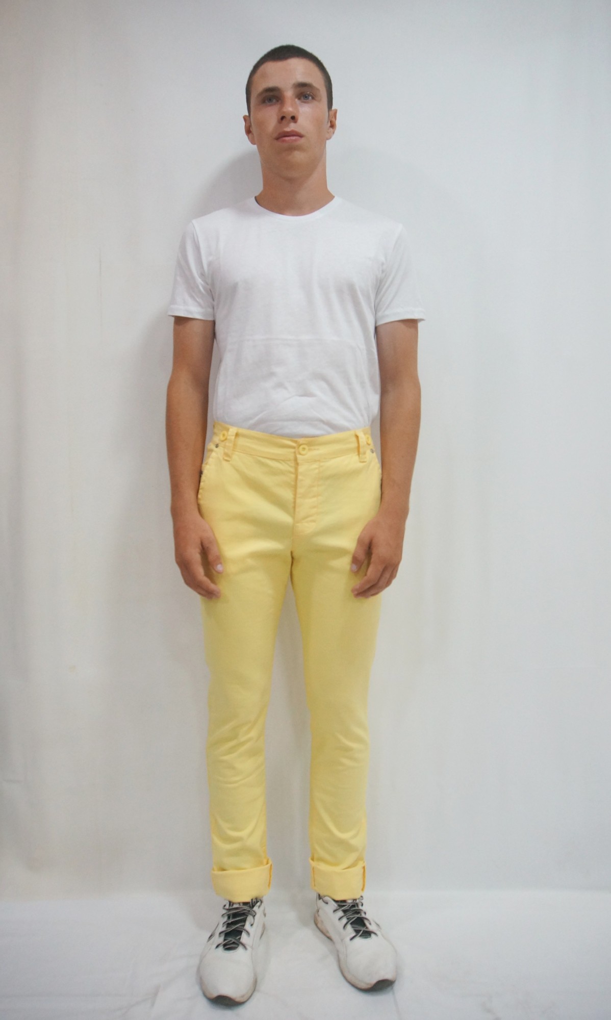 

Брюки ZARA JEANS BASIC  желтый 416, Брюки ZARA JEANS BASIC 30 желтый 416