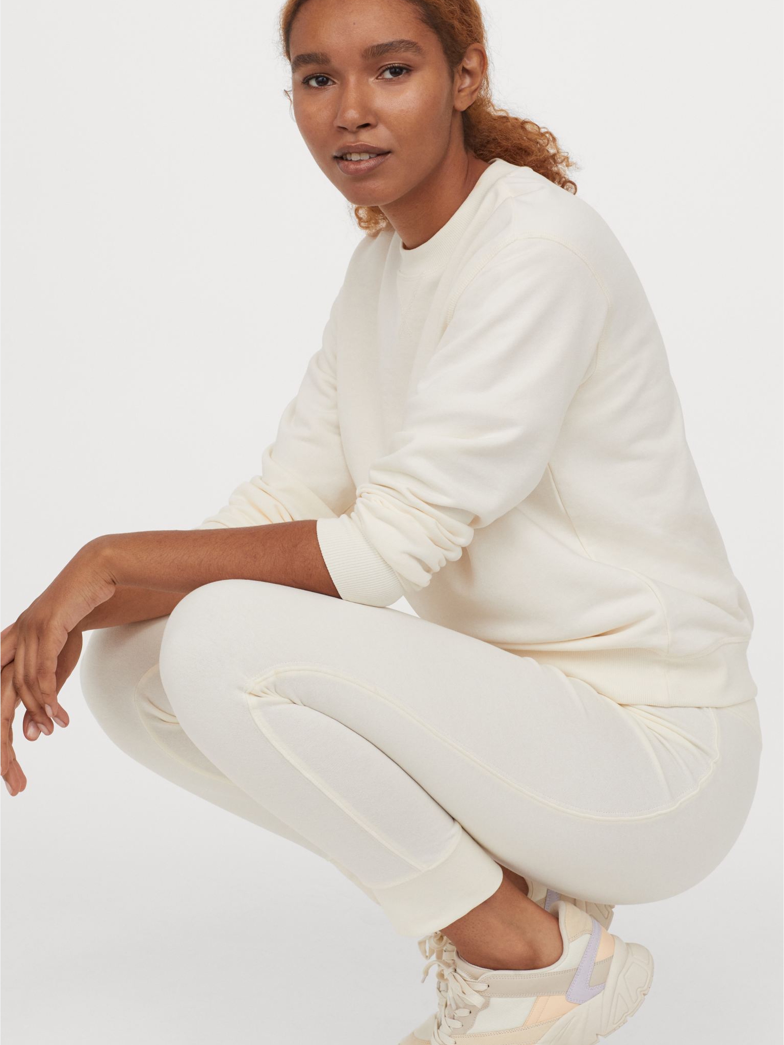 

Спортивные штаны H&M 212-8037571 M Молочные