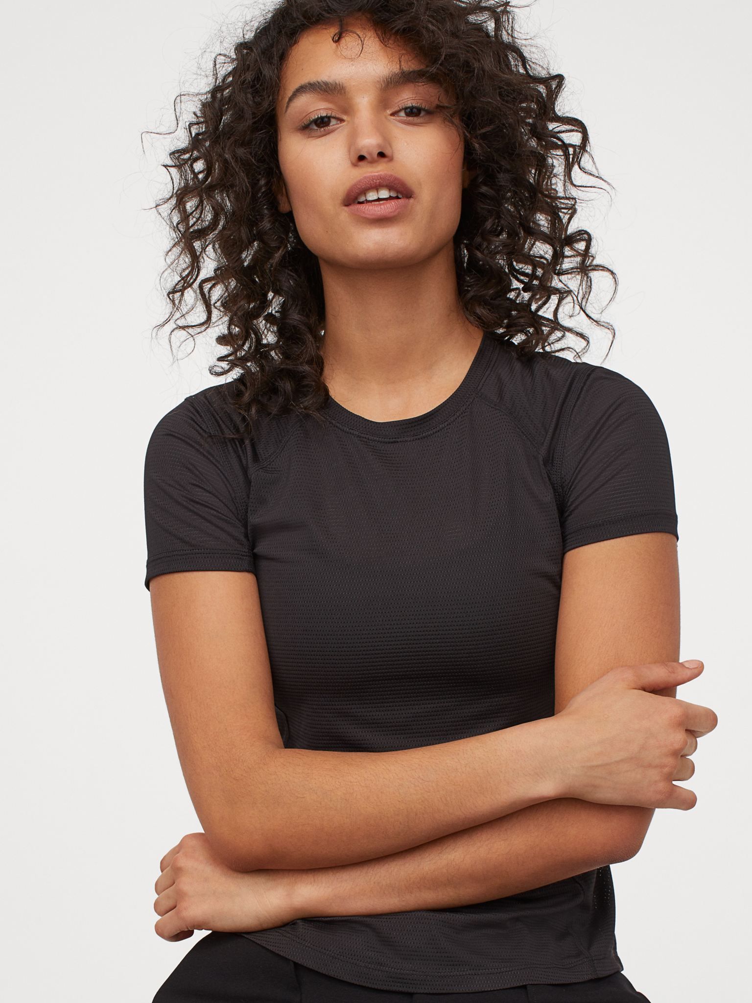 

Футболка H&M 1803-7915871 L Черная