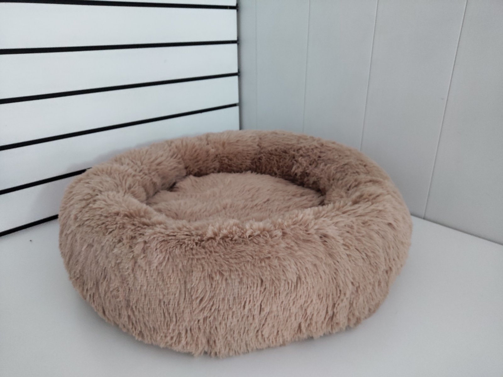 

Лежак Soft для кошек и собак Бежевый 50 x 50 x 20 см спальное место для домашних животных 4059